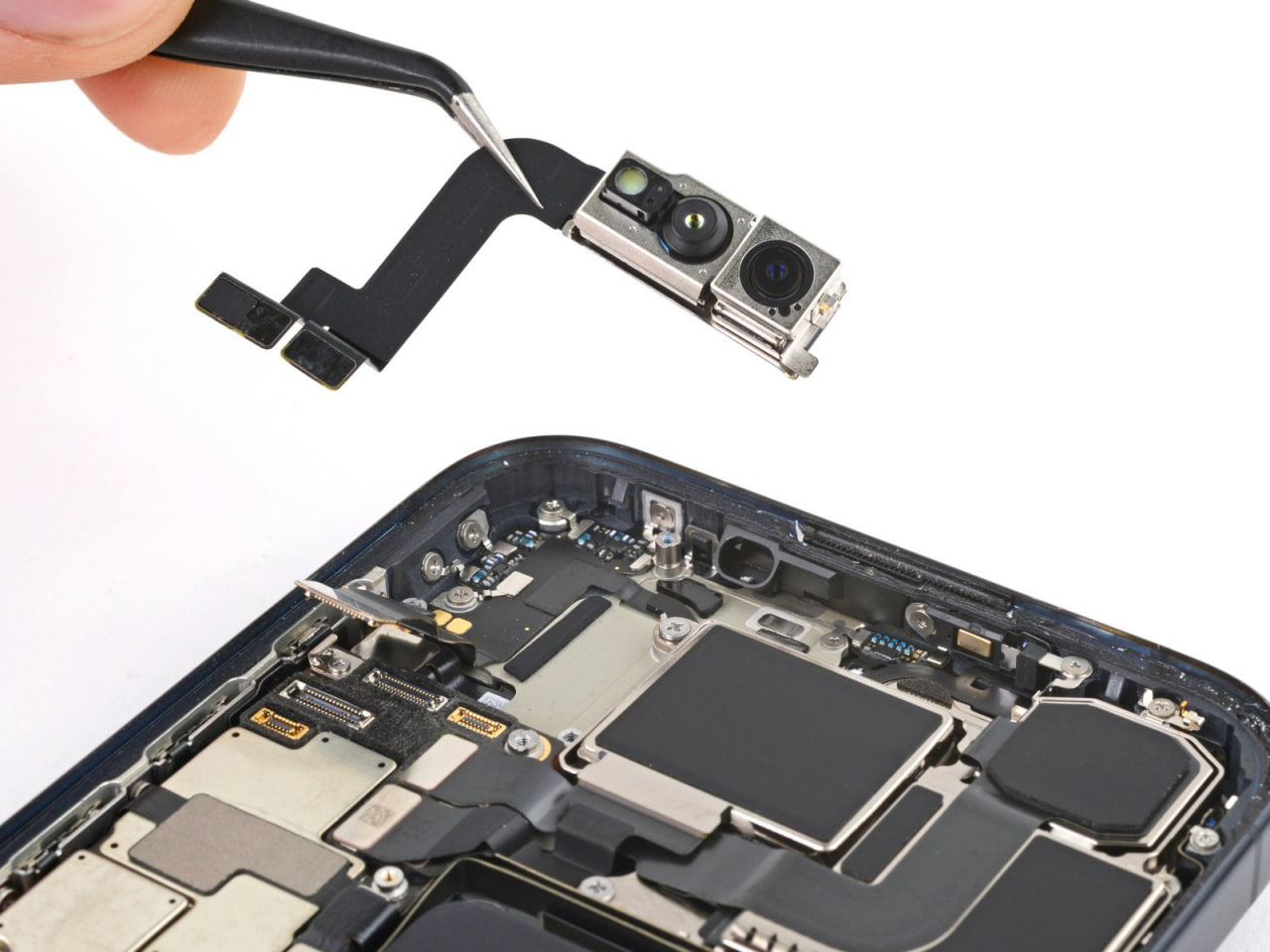 Ремонт Face ID iPhone