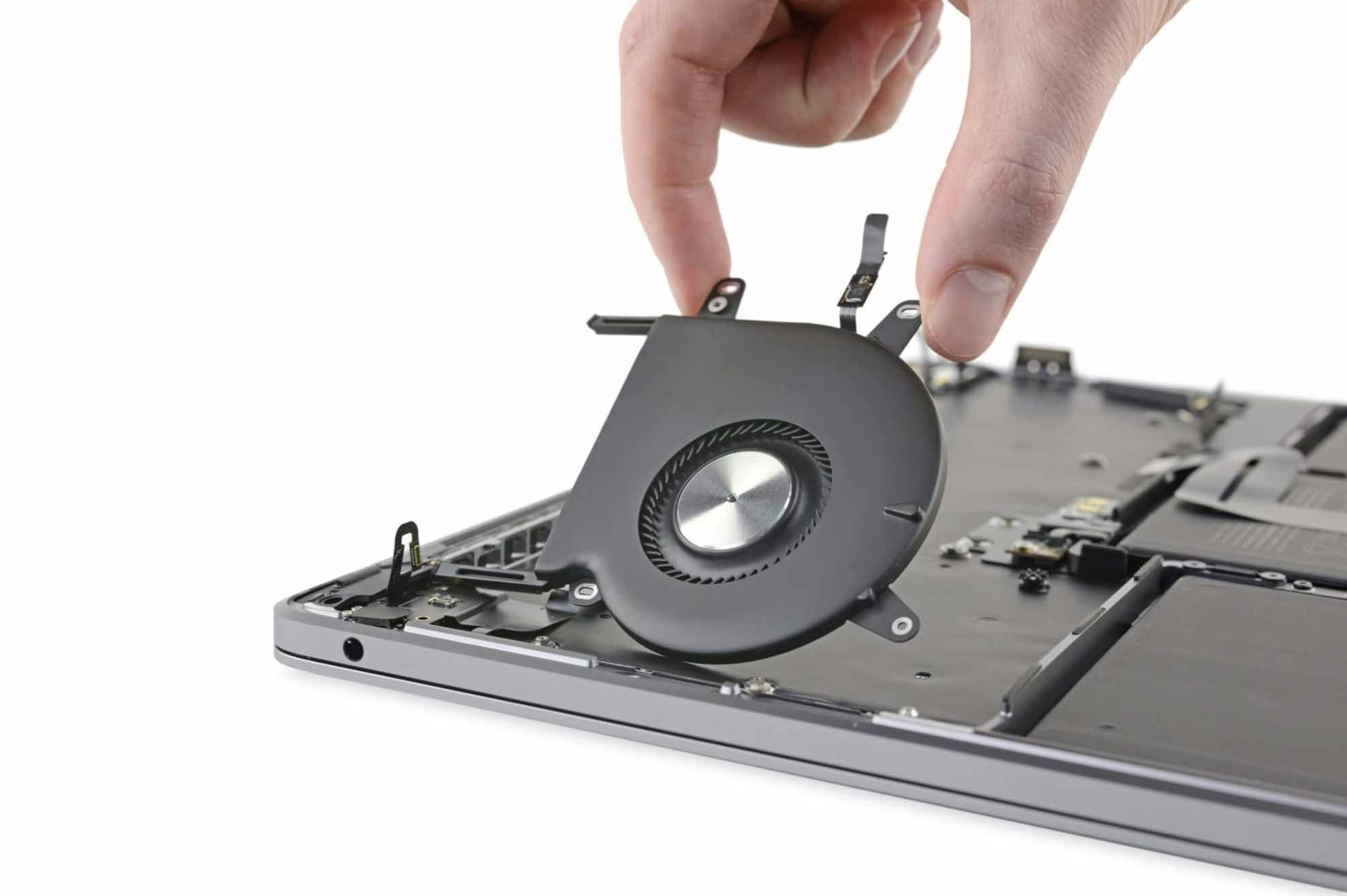 Замена вентилятора MacBook