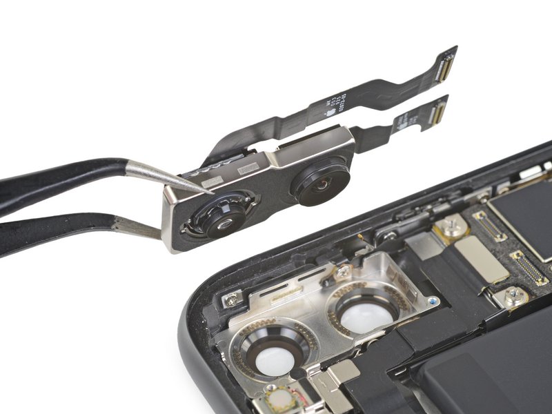 Замена стекла основной камеры iPhone 11