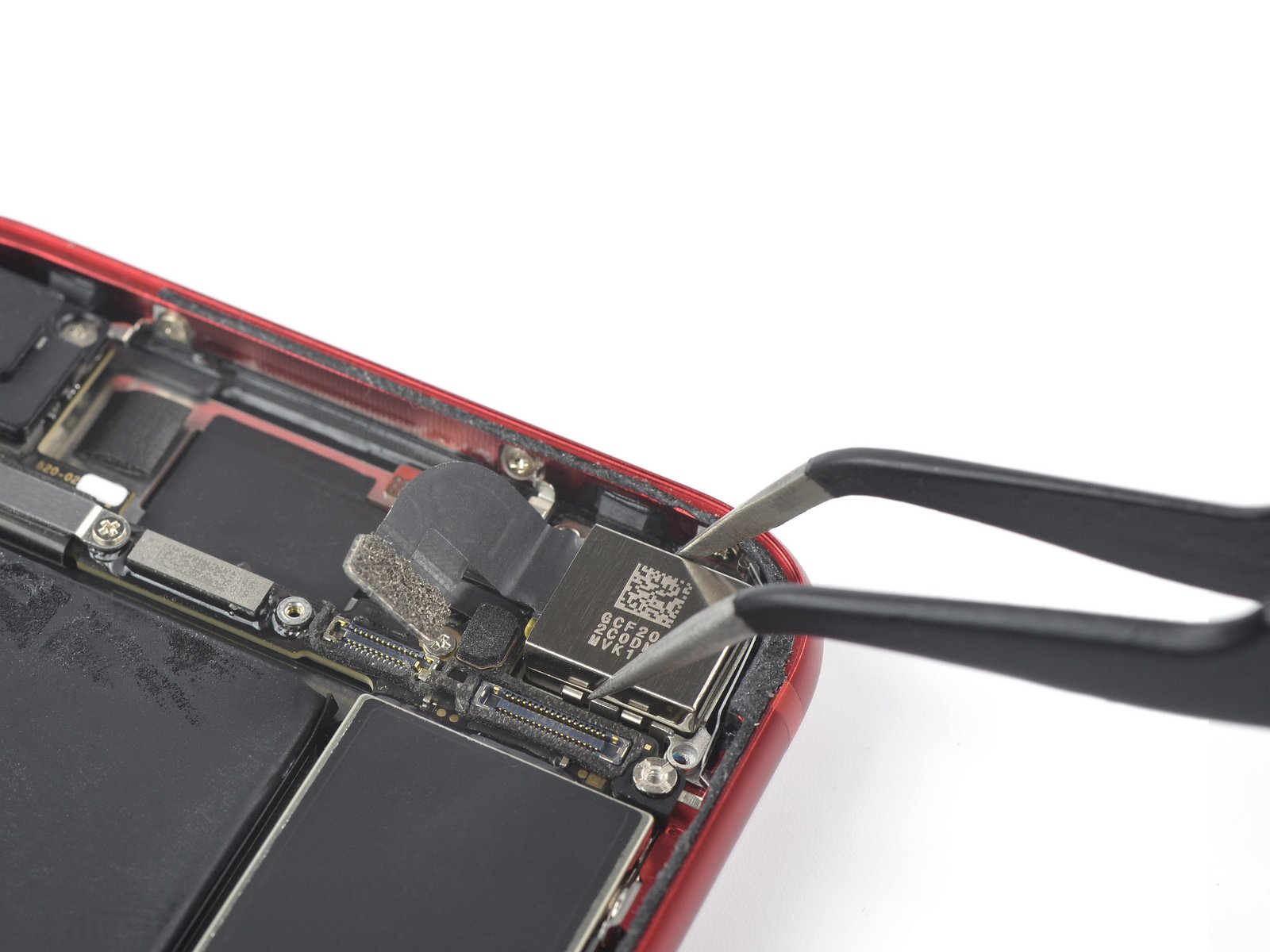 Замена блока основной камеры iPhone SE 2022