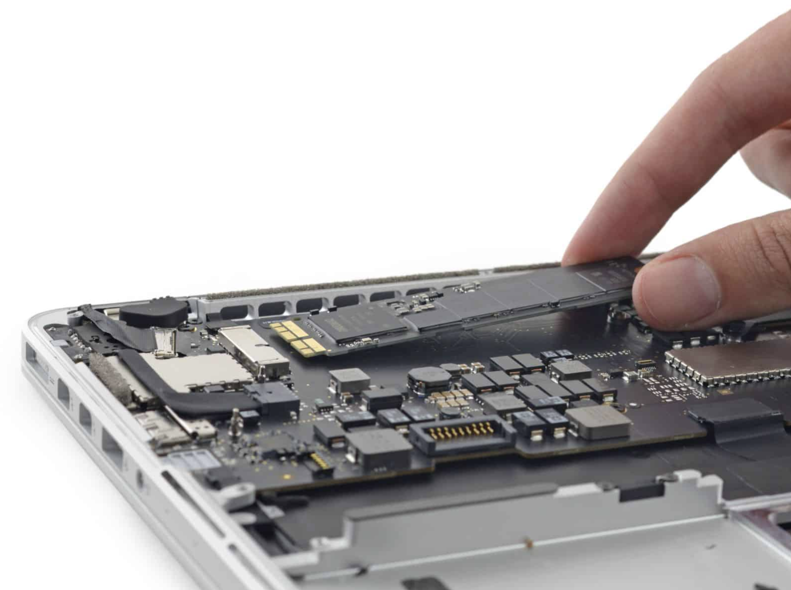 Замена жесткого диска MacBook