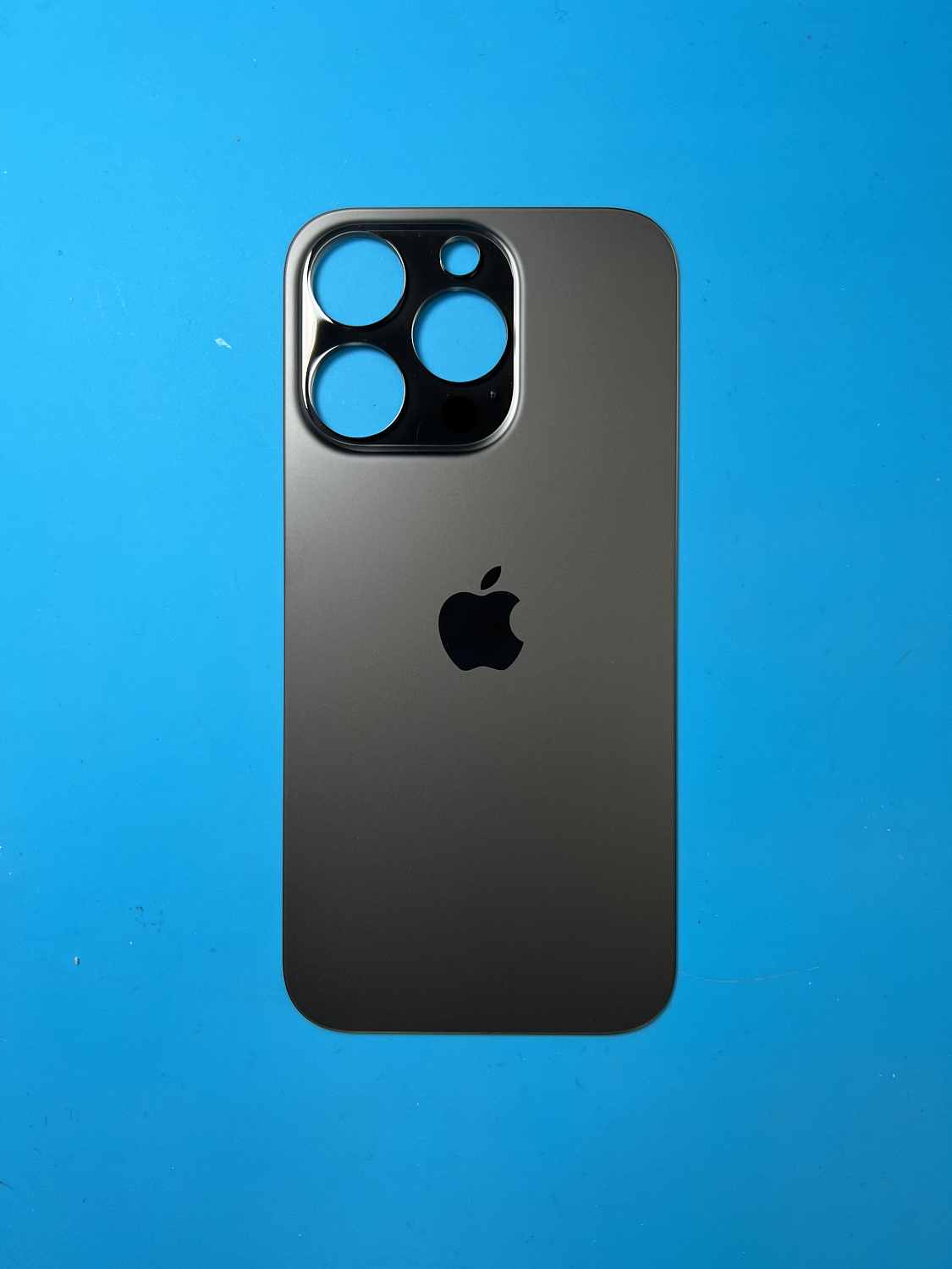 Замена заднего стекла iPhone Замена заднего стекла iPhone